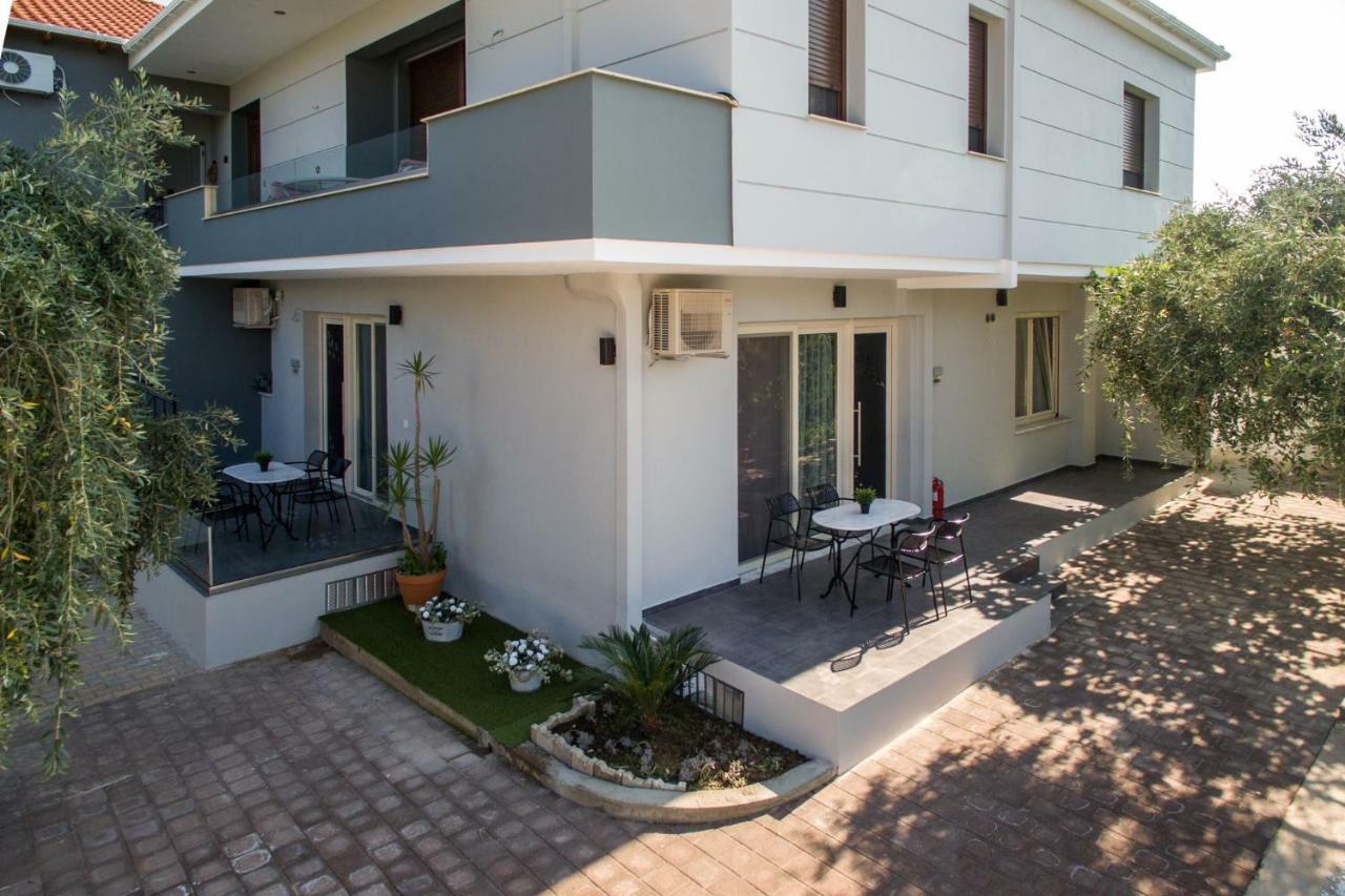 Oinoelia Luxury Suites & Residence 波托什 外观 照片